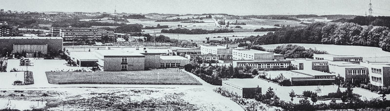 Datei:Schulzentrum Birth-2.jpg