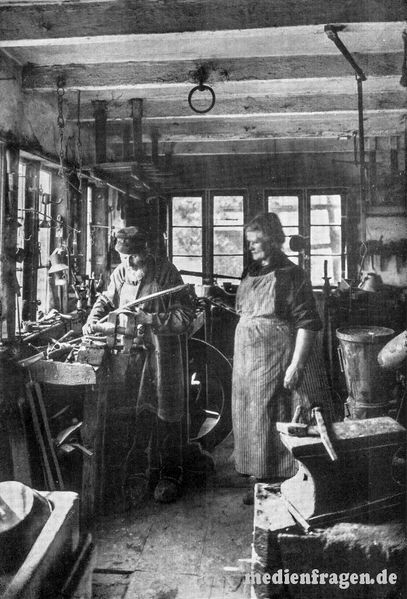 Datei:Wönnemannsche Schmiede alt.jpg